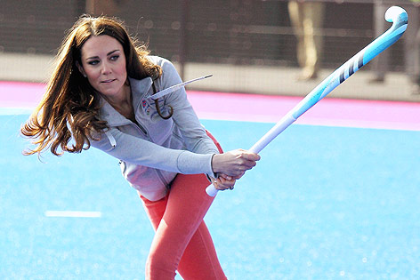 Herzogin Kate beim Landhockey