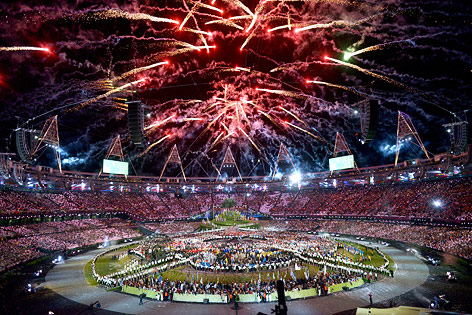 Feuerwerk über dem Olympic Stadium