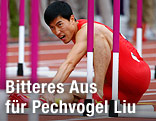 Hürdenläufer Liu Xiang sitzt unter den Hürden